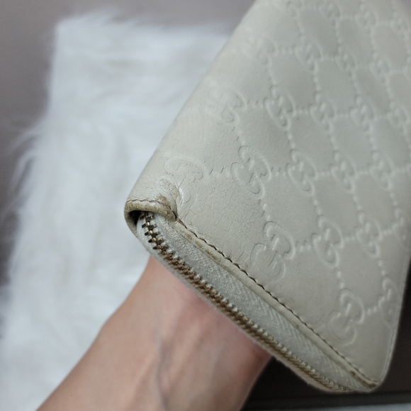 100% Authentic GUCCI zip all around wallet - Picture 6 of 14